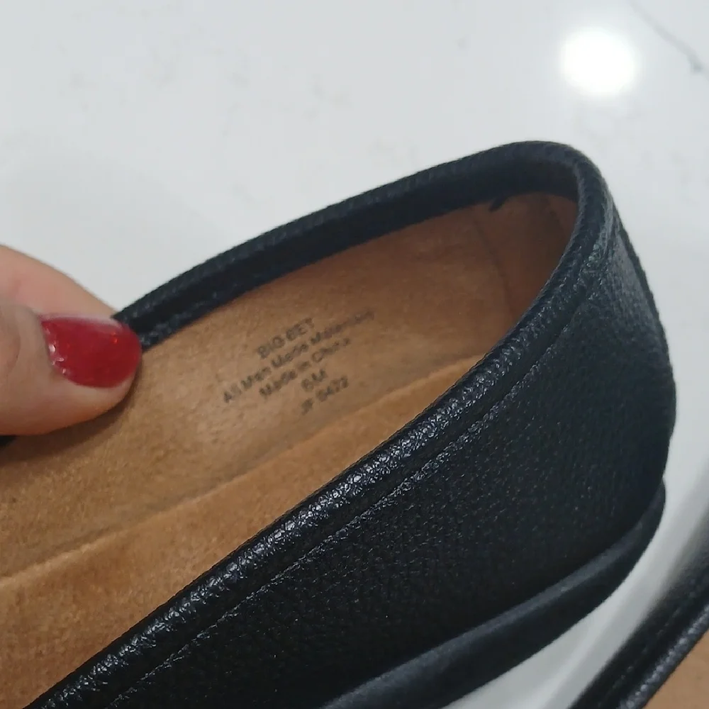 Aerosoles Black Loafers with Gold Accent , New Without Tags Or Box
